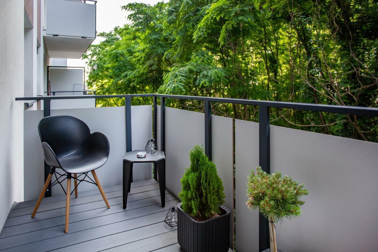Apartments Parks Of Warsaw By Noclegi Renters Екстериор снимка