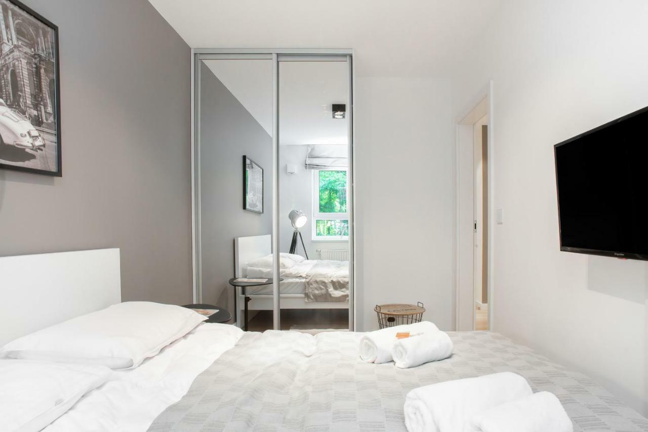 Apartments Parks Of Warsaw By Noclegi Renters Екстериор снимка